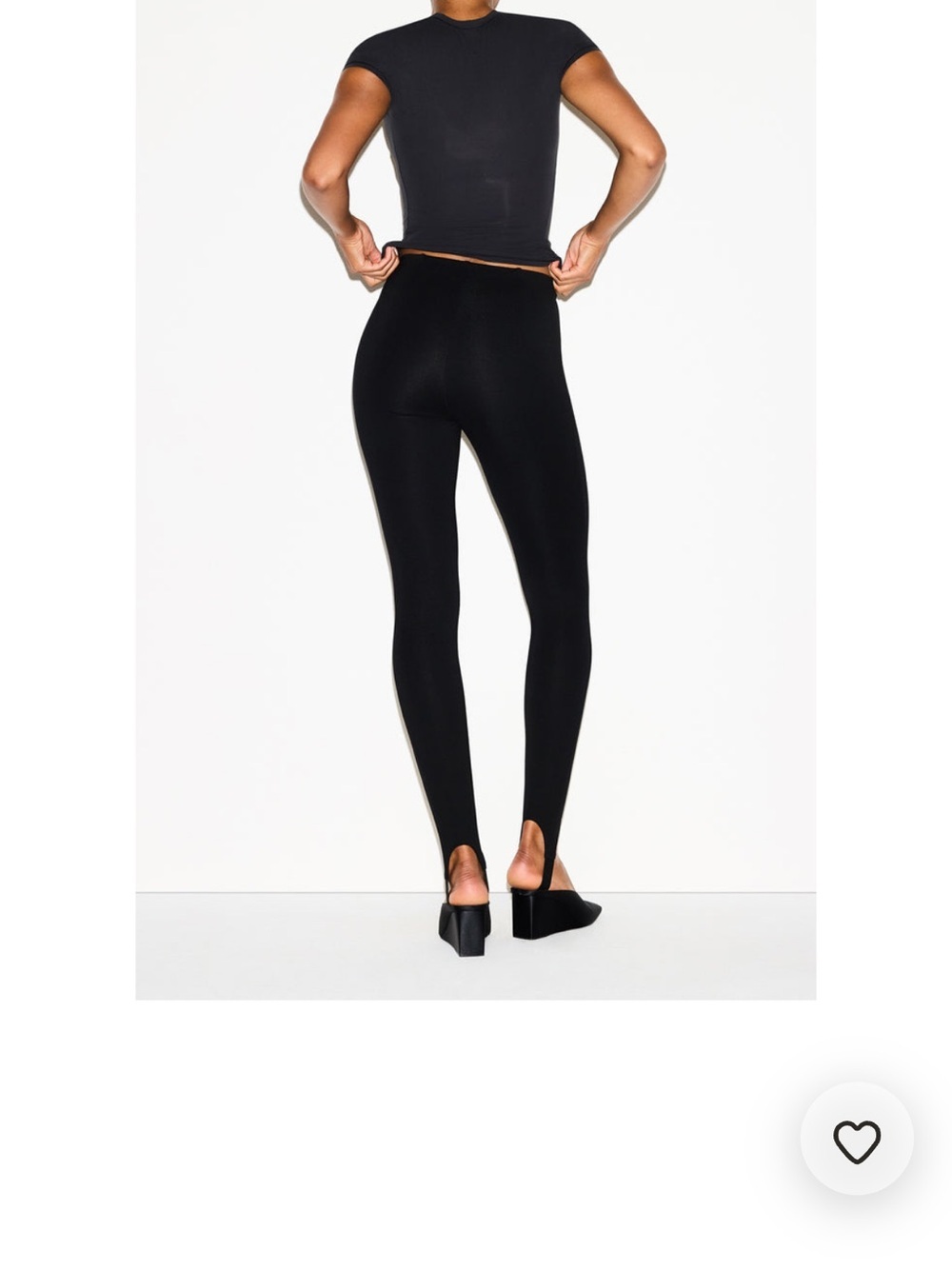 SKIMS Black High-Waist Stirrup Leggings - Picture 4 of 8